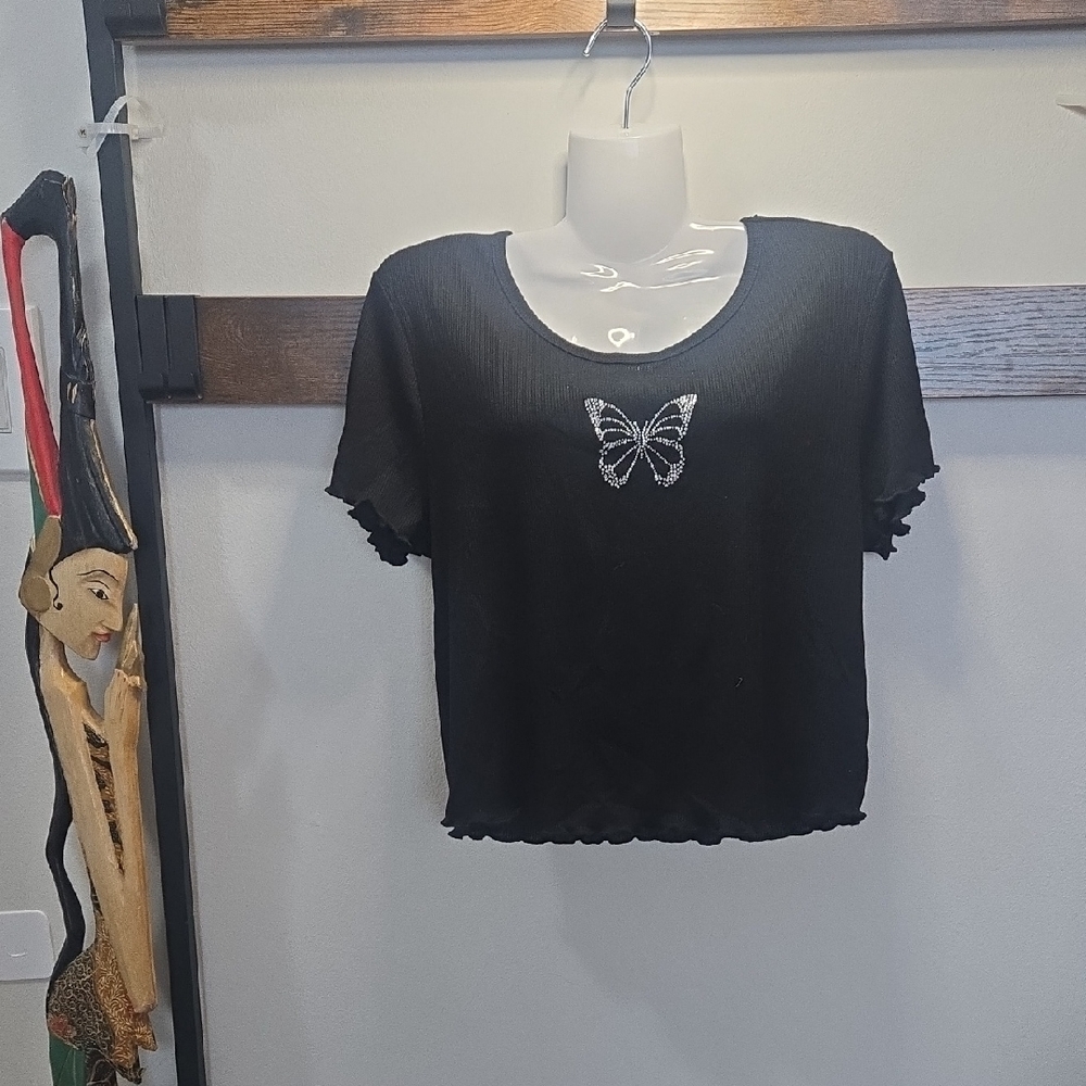 Y2K Soft Black Butterfly Embellished Crop Top Ruffle Edge